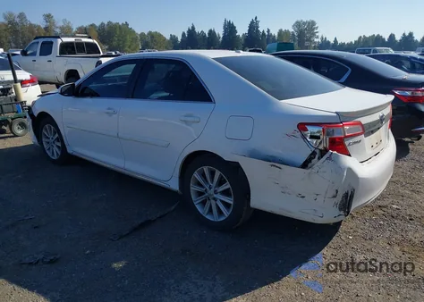 2013 Toyota Camry Xle V6 z USA, uszkodzony, nr VIN 4T1BK1FK2DU021444